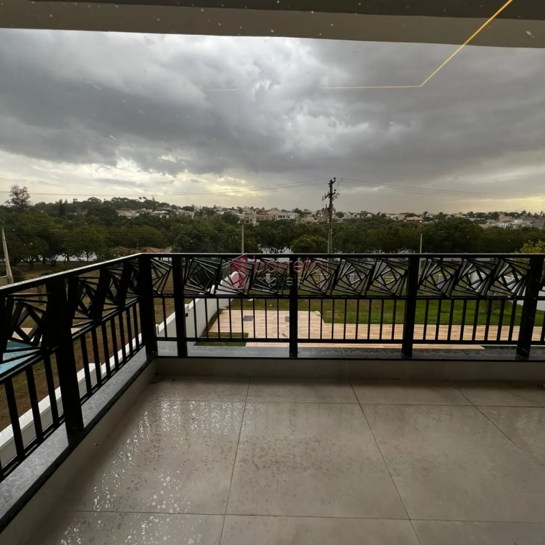 CASA À VENDA NO CONDOMÍNIO PALMEIRAS IMPERIAIS – ITAPECERICA – SALTO/SP