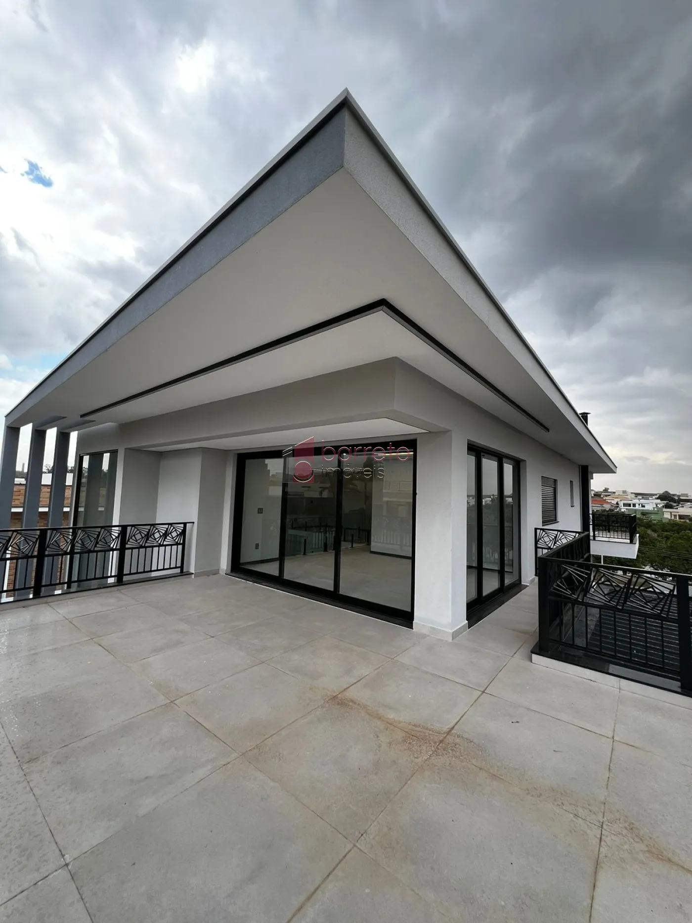 CASA À VENDA NO CONDOMÍNIO PALMEIRAS IMPERIAIS – ITAPECERICA – SALTO/SP