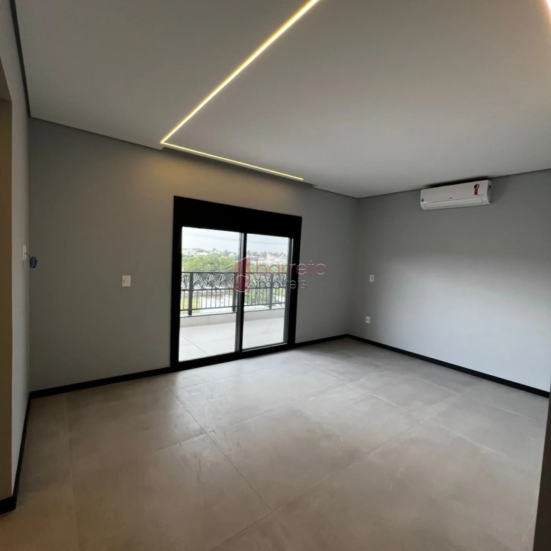 CASA À VENDA NO CONDOMÍNIO PALMEIRAS IMPERIAIS – ITAPECERICA – SALTO/SP