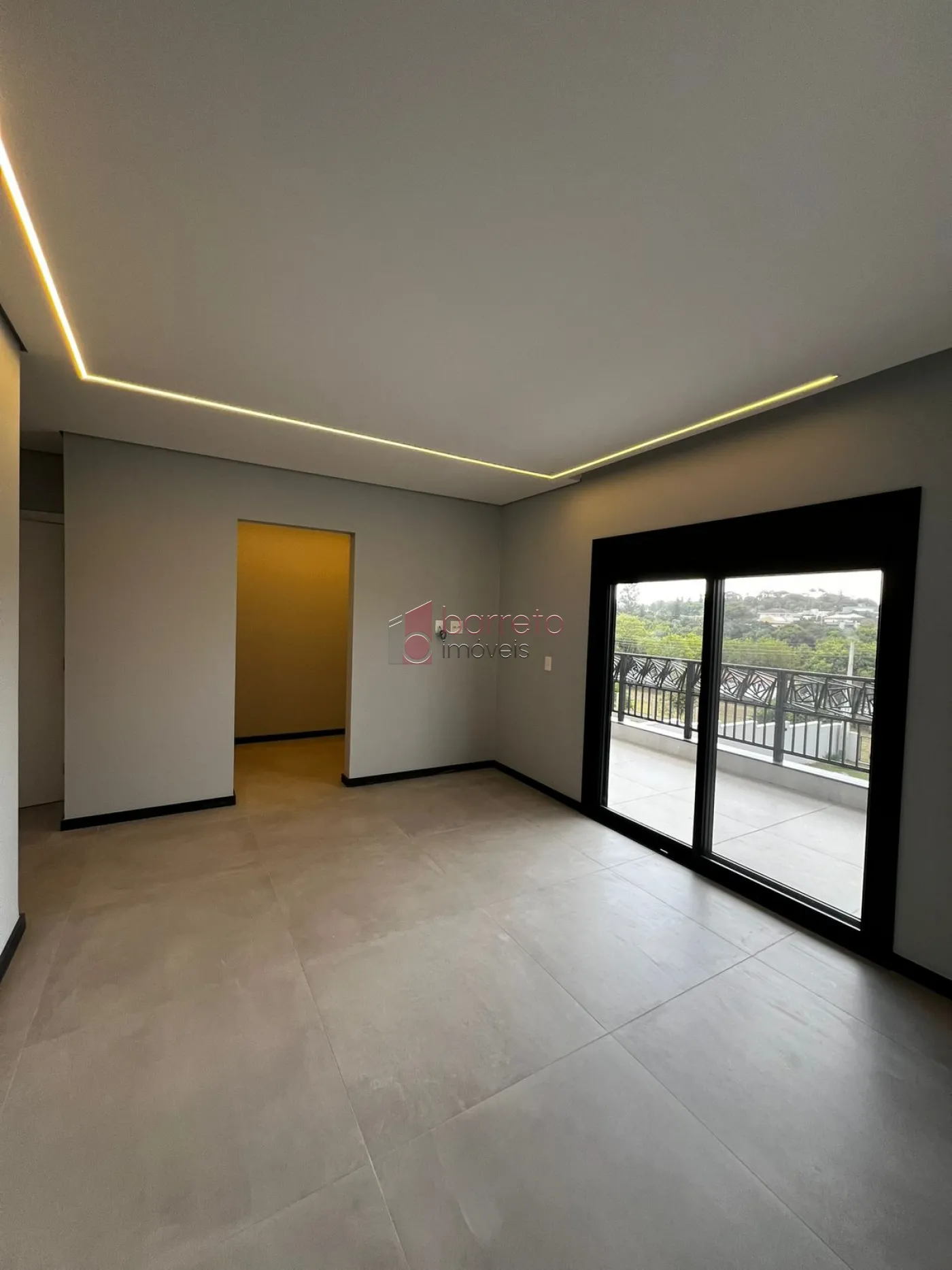 CASA À VENDA NO CONDOMÍNIO PALMEIRAS IMPERIAIS – ITAPECERICA – SALTO/SP