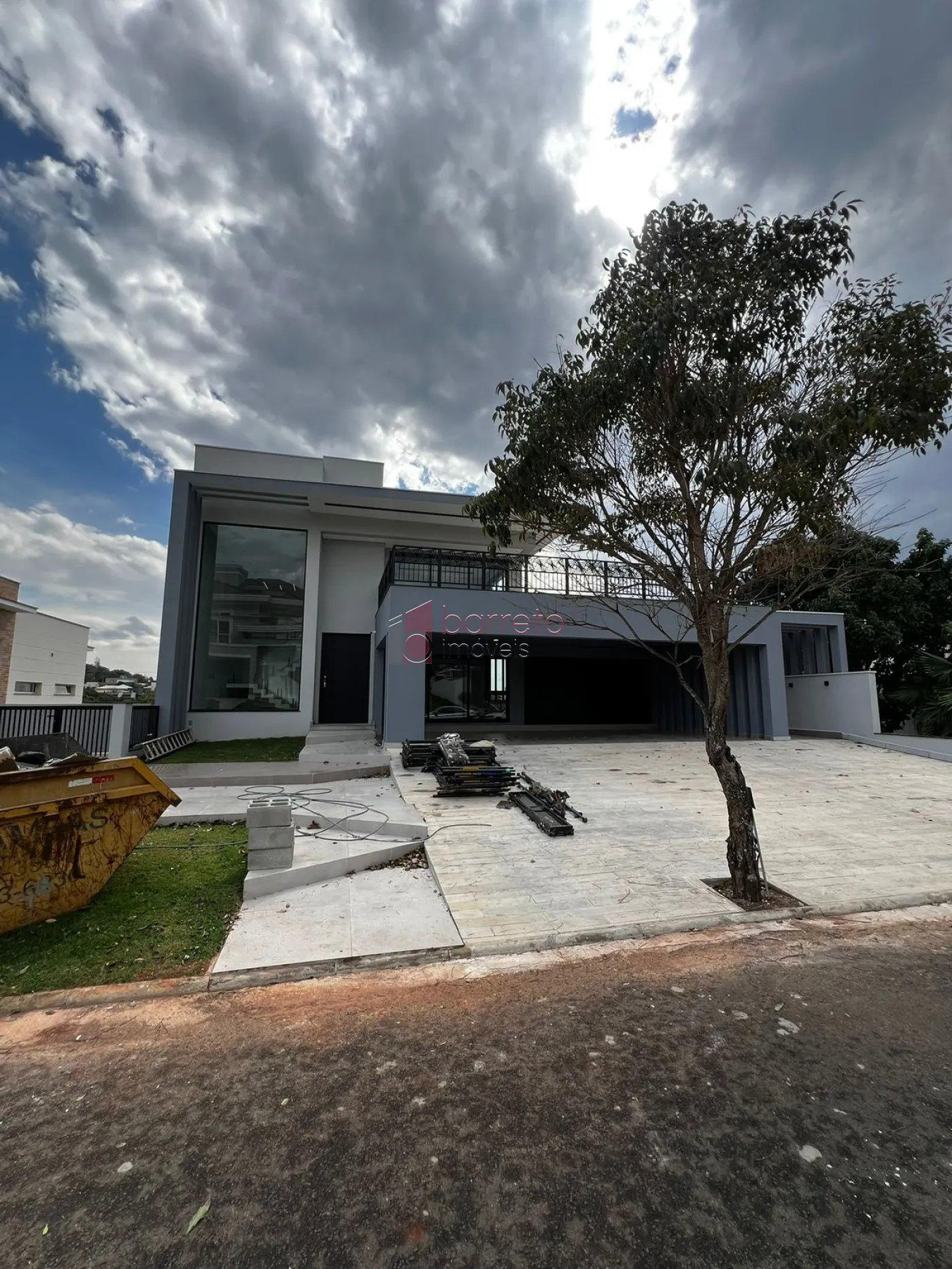 CASA À VENDA NO CONDOMÍNIO PALMEIRAS IMPERIAIS – ITAPECERICA – SALTO/SP