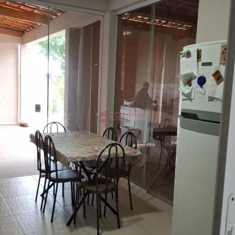 CASA À VENDA NO CONDOMÍNIO CHACUR – VÁRZEA PAULISTA/SP