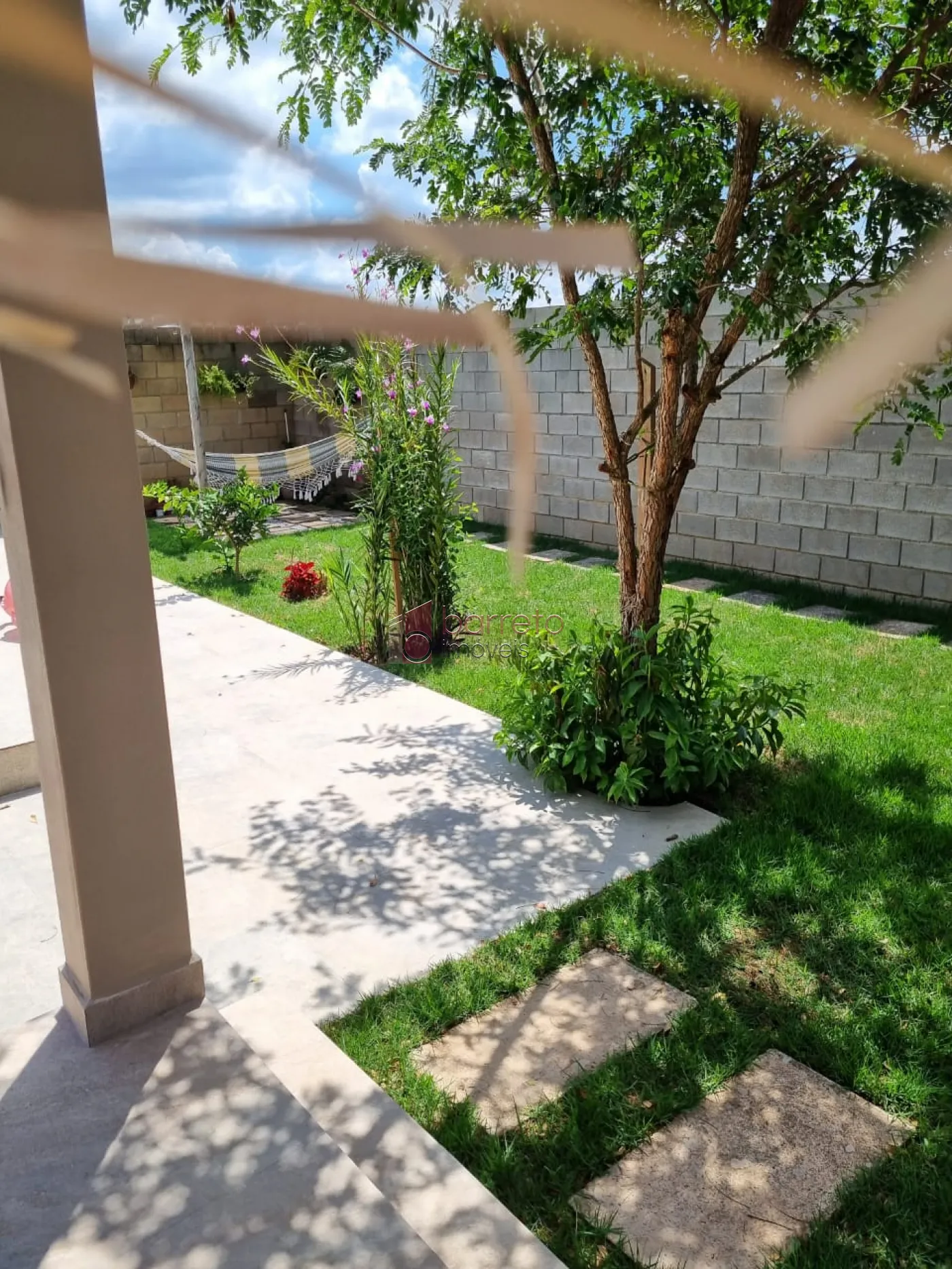 CASA À VENDA NO CONDOMÍNIO CHACUR – VÁRZEA PAULISTA/SP