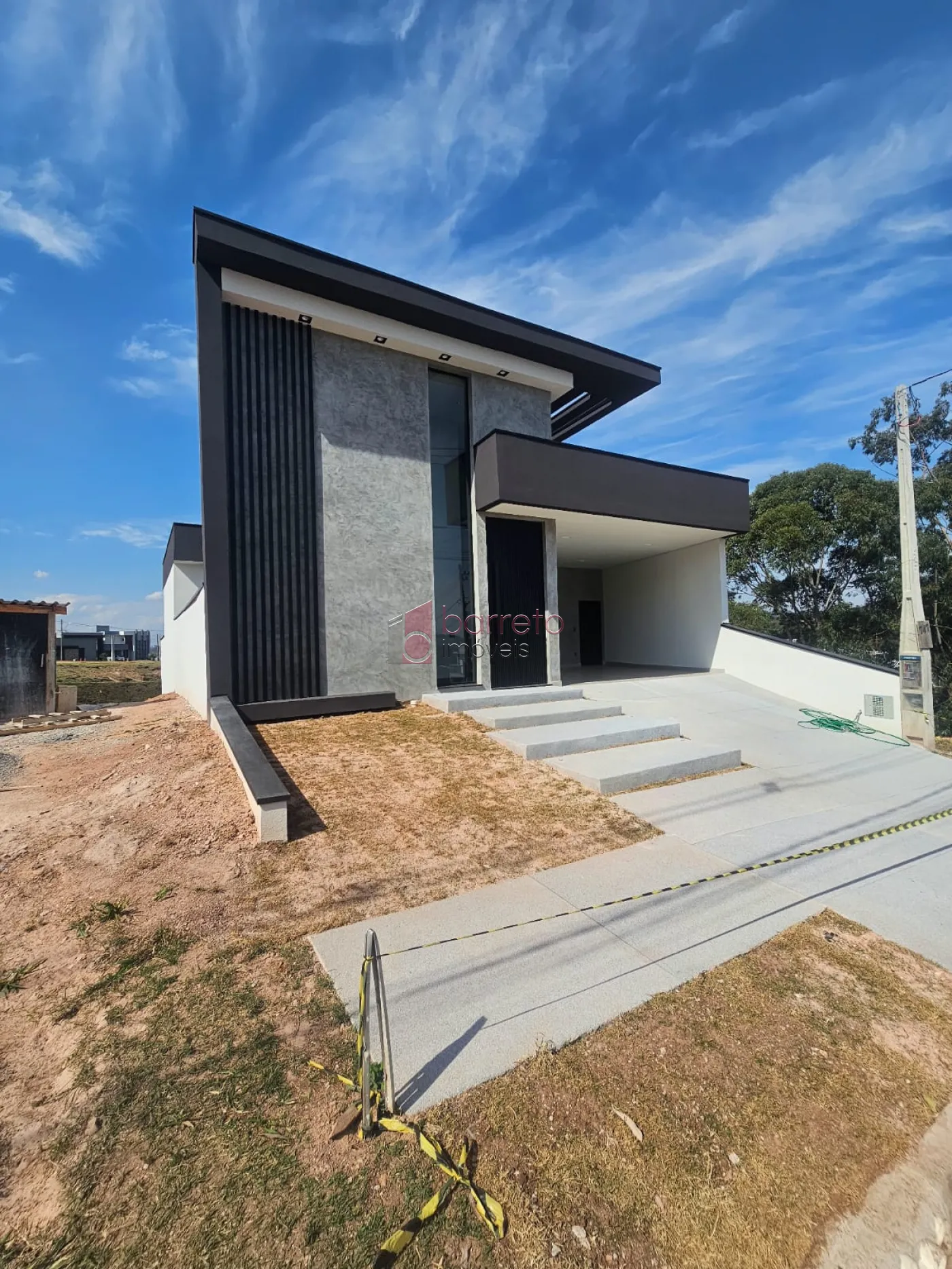 CASA TÉRREA À VENDA NO CONDOMÍNIO LAGUNA – VÁRZEA PAULISTA/SP