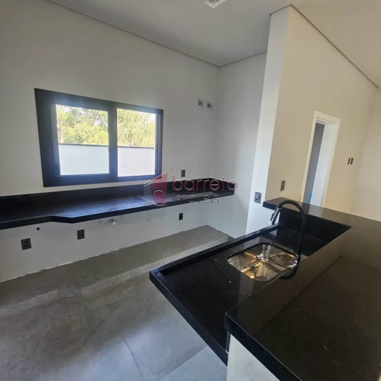 CASA TÉRREA À VENDA NO CONDOMÍNIO LAGUNA – VÁRZEA PAULISTA/SP