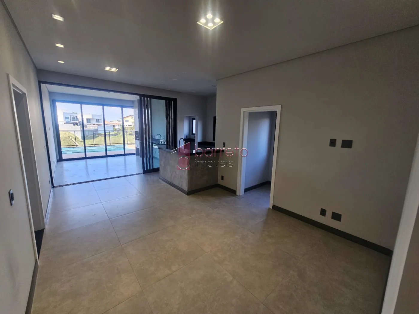 CASA TÉRREA À VENDA NO CONDOMÍNIO LAGUNA – VÁRZEA PAULISTA/SP