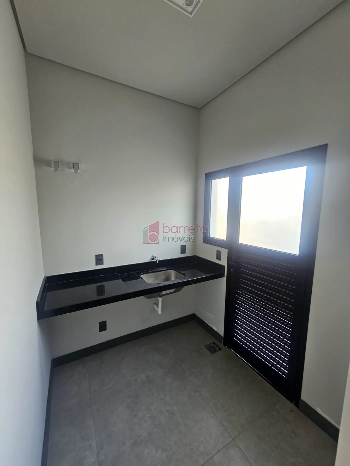 CASA TÉRREA À VENDA NO CONDOMÍNIO LAGUNA – VÁRZEA PAULISTA/SP