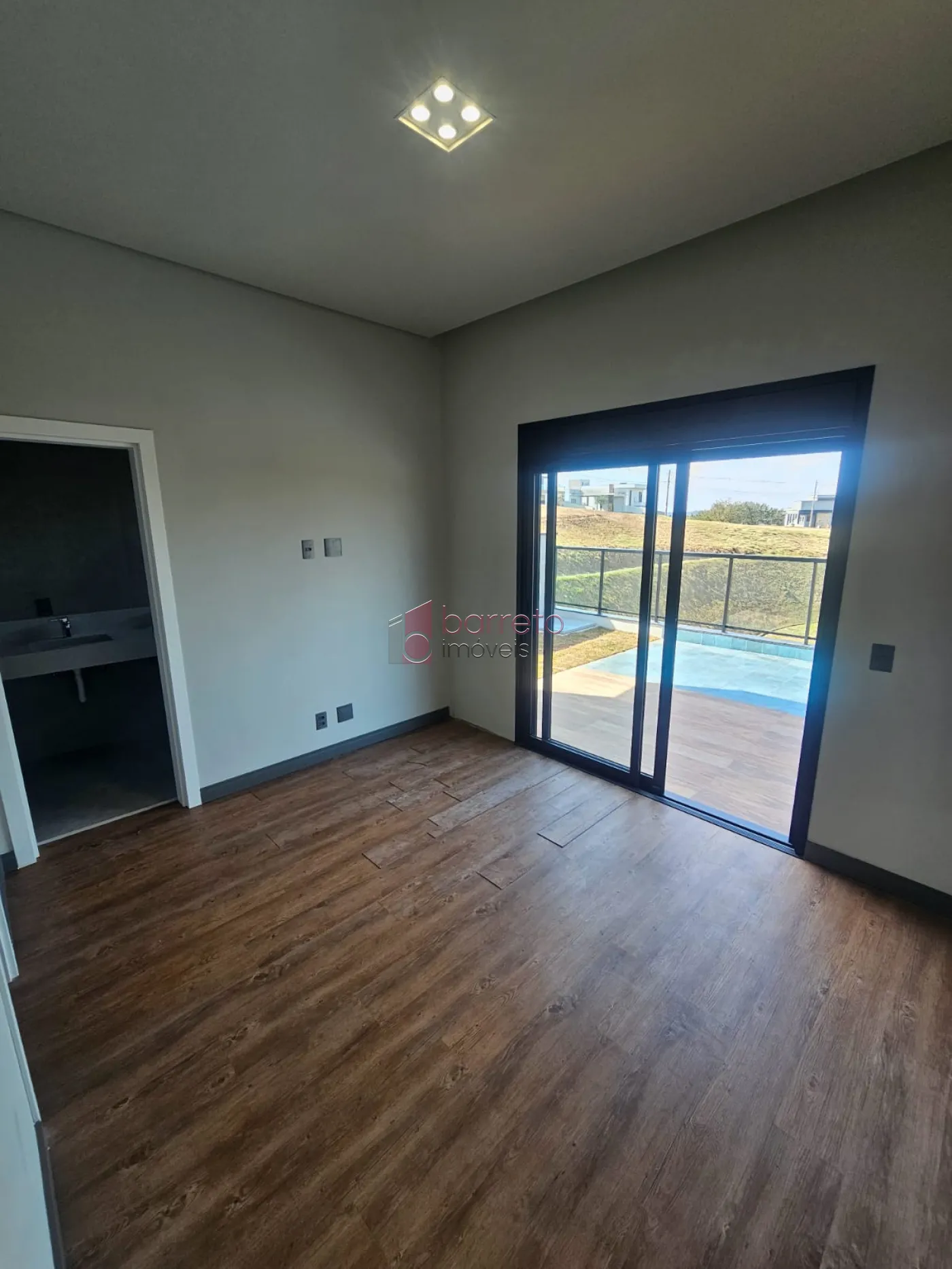 CASA TÉRREA À VENDA NO CONDOMÍNIO LAGUNA – VÁRZEA PAULISTA/SP