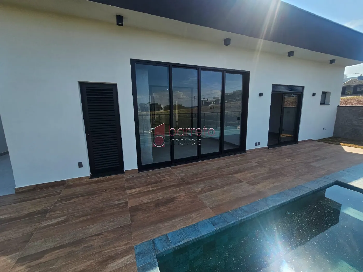 CASA TÉRREA À VENDA NO CONDOMÍNIO LAGUNA – VÁRZEA PAULISTA/SP