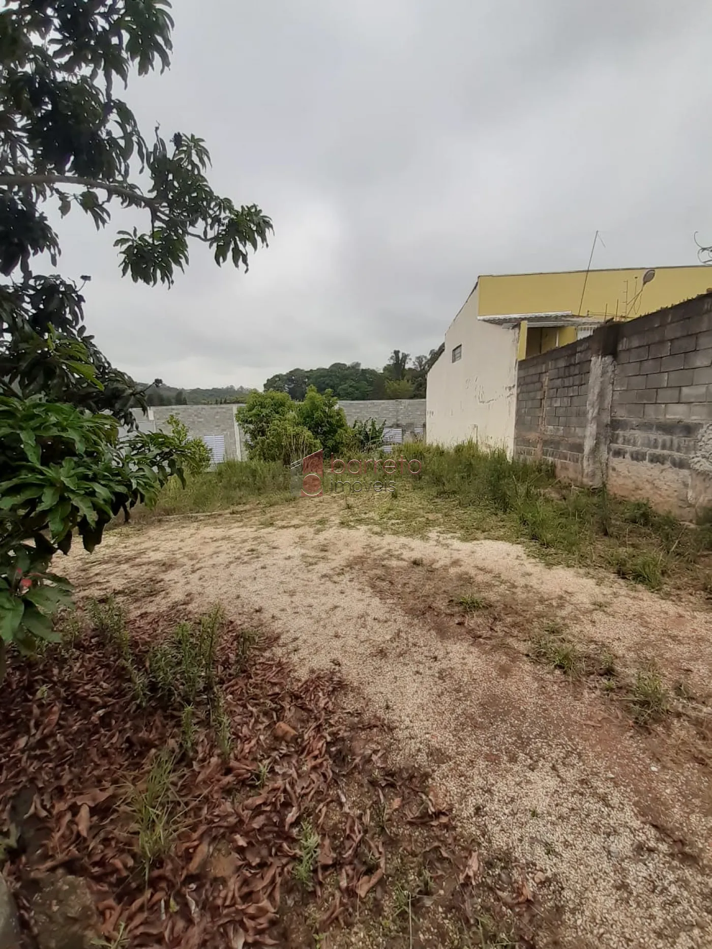 CASA À VENDA NO SETOR INDUSTRIAL CHÁCARAS SANTA MARTHA – VÁRZEA PAULISTA/SP