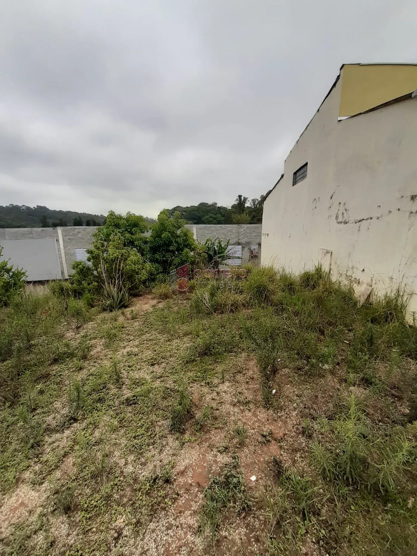 CASA À VENDA NO SETOR INDUSTRIAL CHÁCARAS SANTA MARTHA – VÁRZEA PAULISTA/SP