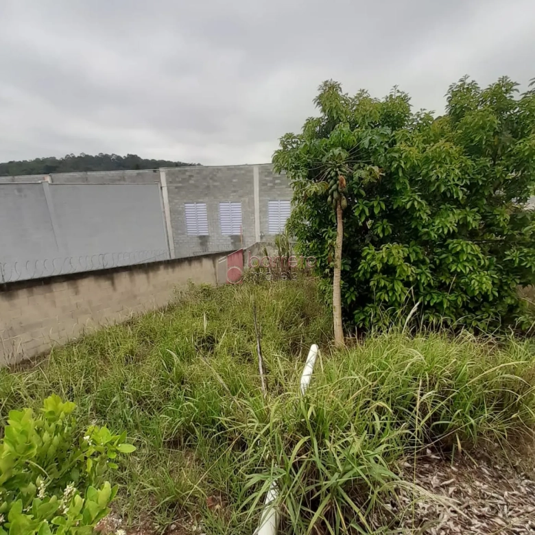 CASA À VENDA NO SETOR INDUSTRIAL CHÁCARAS SANTA MARTHA – VÁRZEA PAULISTA/SP
