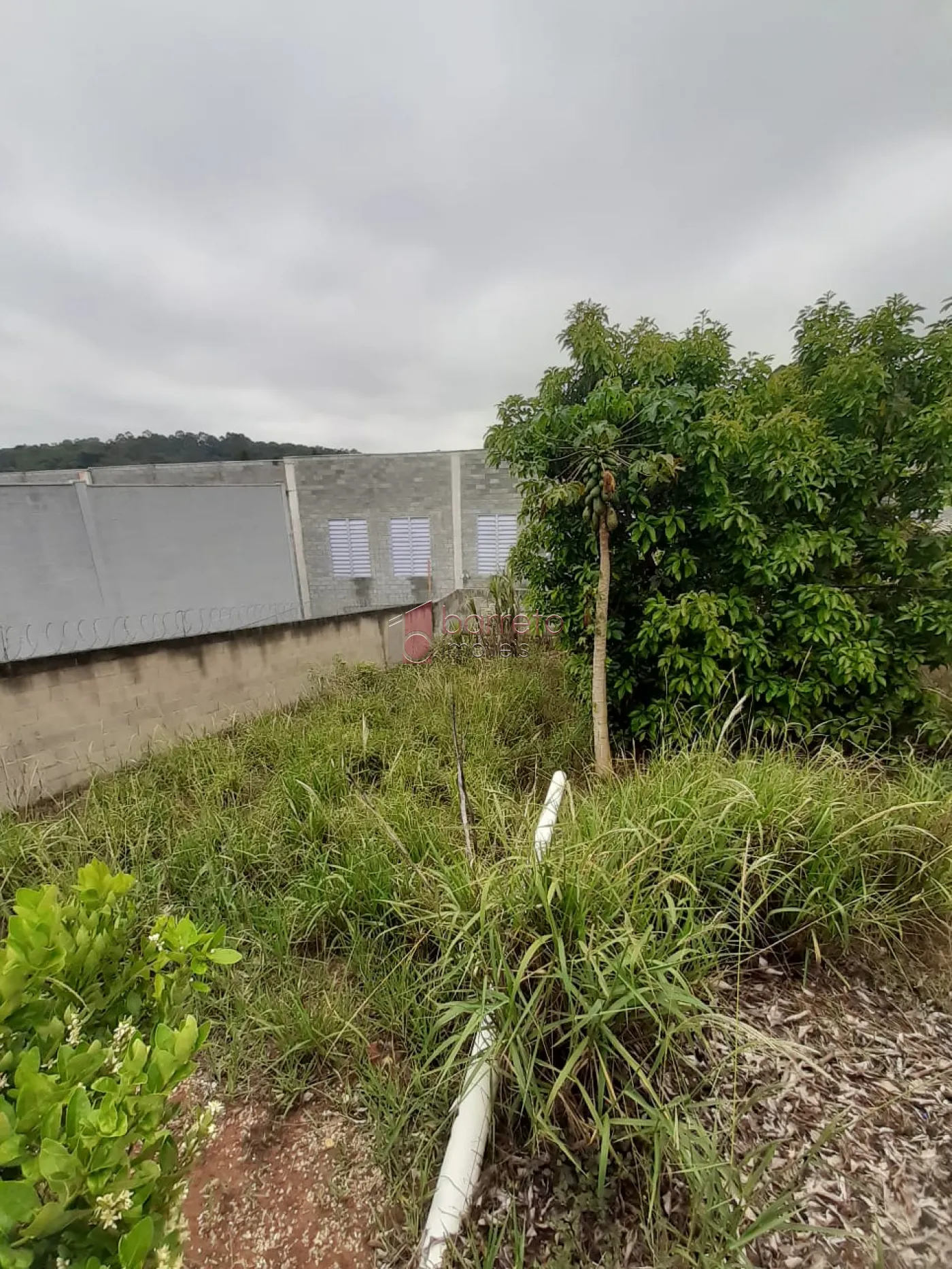 CASA À VENDA NO SETOR INDUSTRIAL CHÁCARAS SANTA MARTHA – VÁRZEA PAULISTA/SP