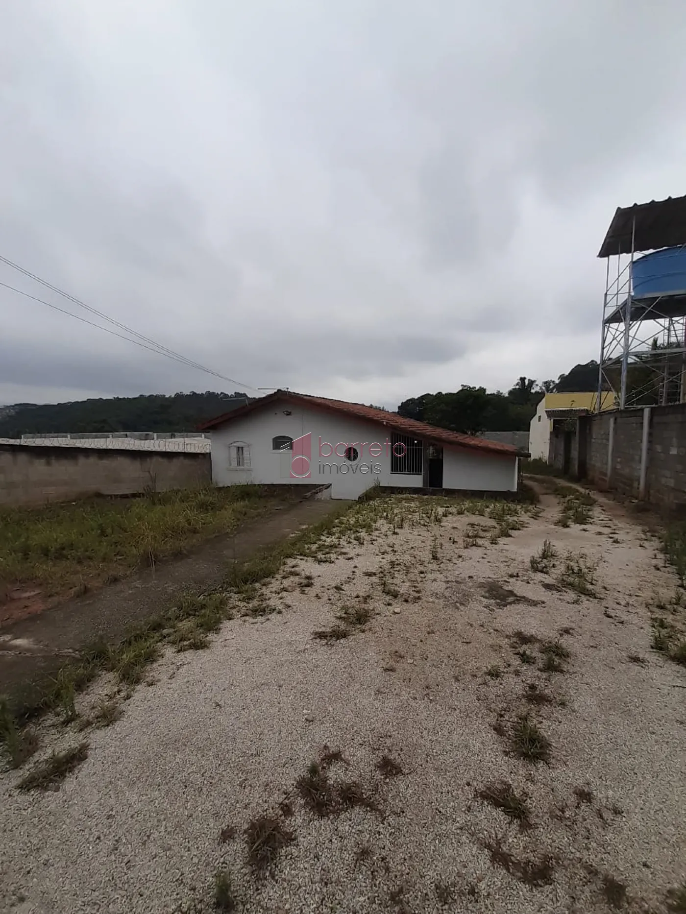 CASA À VENDA NO SETOR INDUSTRIAL CHÁCARAS SANTA MARTHA – VÁRZEA PAULISTA/SP