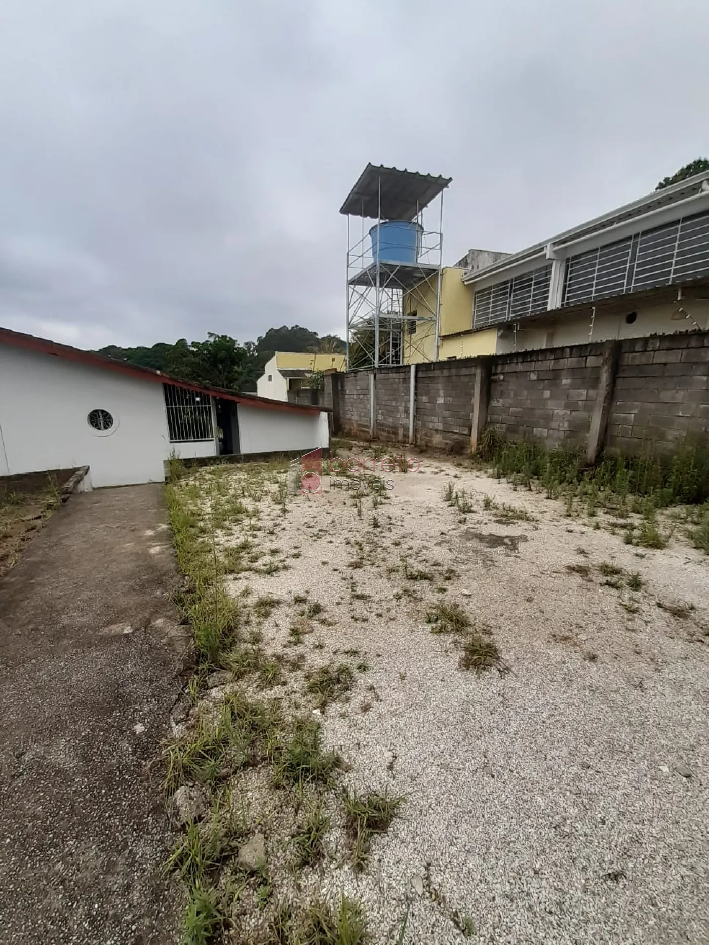 CASA À VENDA NO SETOR INDUSTRIAL CHÁCARAS SANTA MARTHA – VÁRZEA PAULISTA/SP