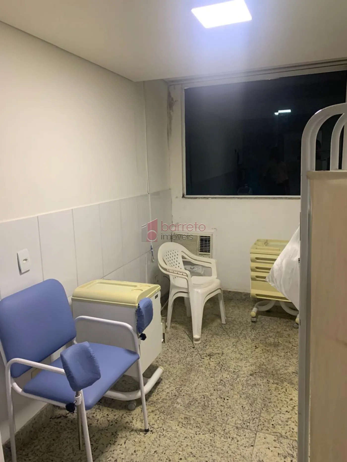 PRÉDIO COMERCIAL PARA VENDA NA VILA SANTA TEREZINHA – VÁRZEA PAULISTA/SP