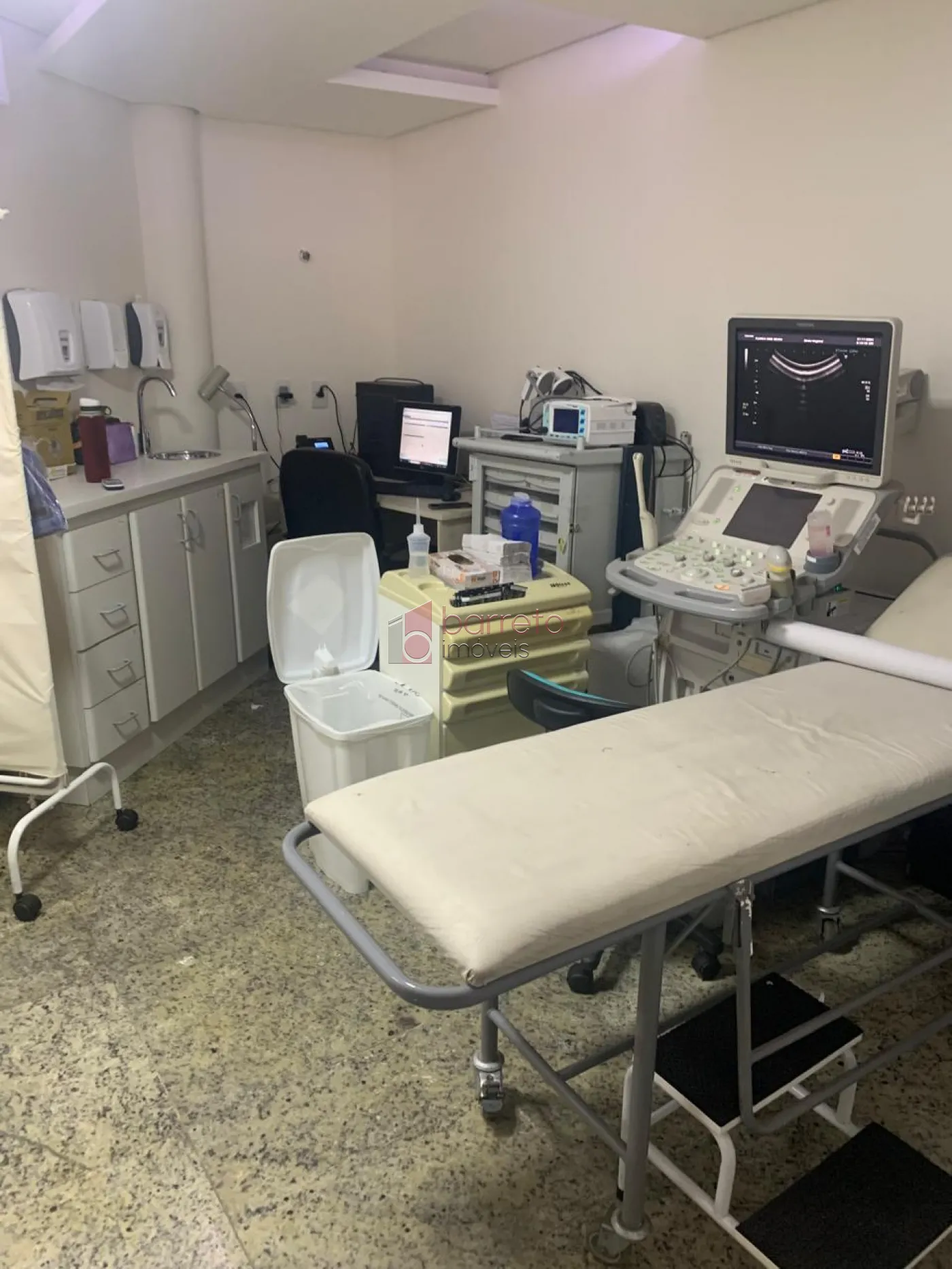 PRÉDIO COMERCIAL PARA VENDA NA VILA SANTA TEREZINHA – VÁRZEA PAULISTA/SP