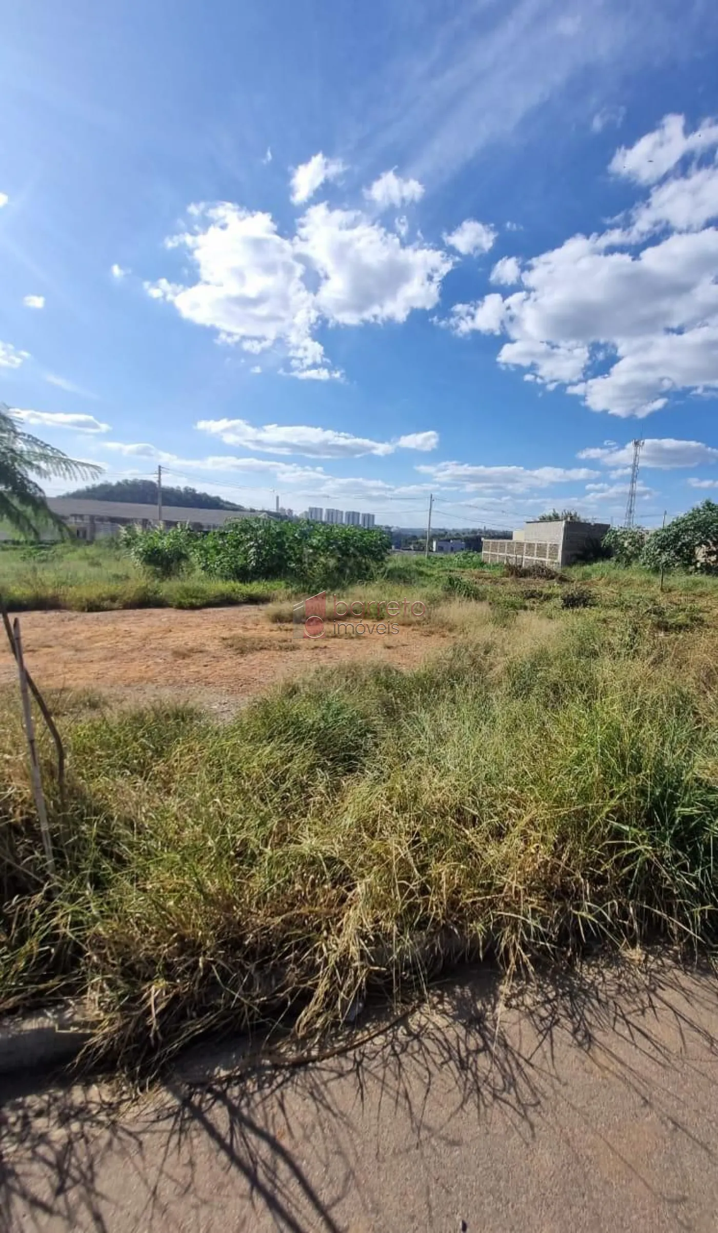 TERRENO Á VENDA NO BAIRRO PARQUE PETRÓPLIS – VÁRZEA PAULISTA-SP