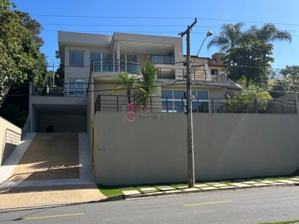 CASA À VENDA NO CONDOMÍNIO ESTÂNCIA MARAMBAIA EM VINHEDO/SP