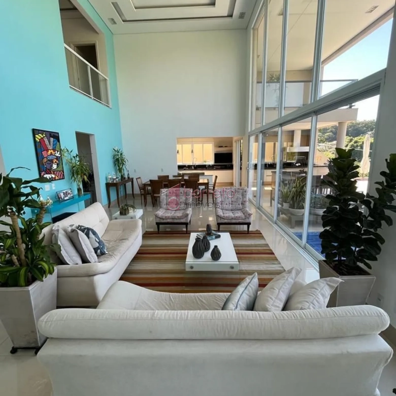CASA À VENDA NO CONDOMÍNIO ESTÂNCIA MARAMBAIA EM VINHEDO/SP