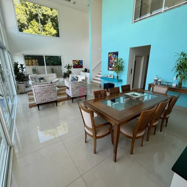 CASA À VENDA NO CONDOMÍNIO ESTÂNCIA MARAMBAIA EM VINHEDO/SP