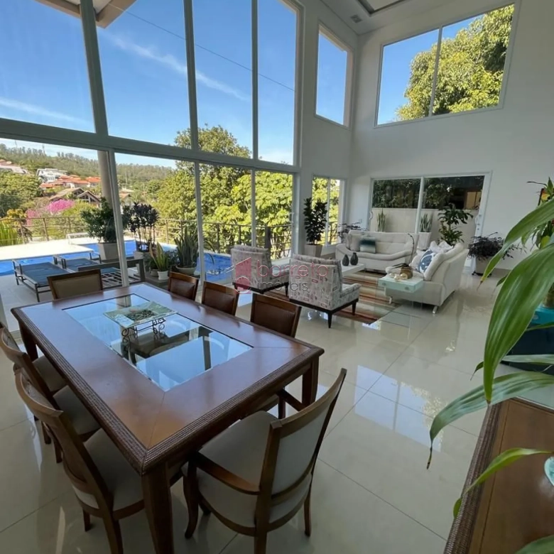 CASA À VENDA NO CONDOMÍNIO ESTÂNCIA MARAMBAIA EM VINHEDO/SP