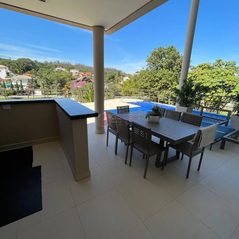 CASA À VENDA NO CONDOMÍNIO ESTÂNCIA MARAMBAIA EM VINHEDO/SP