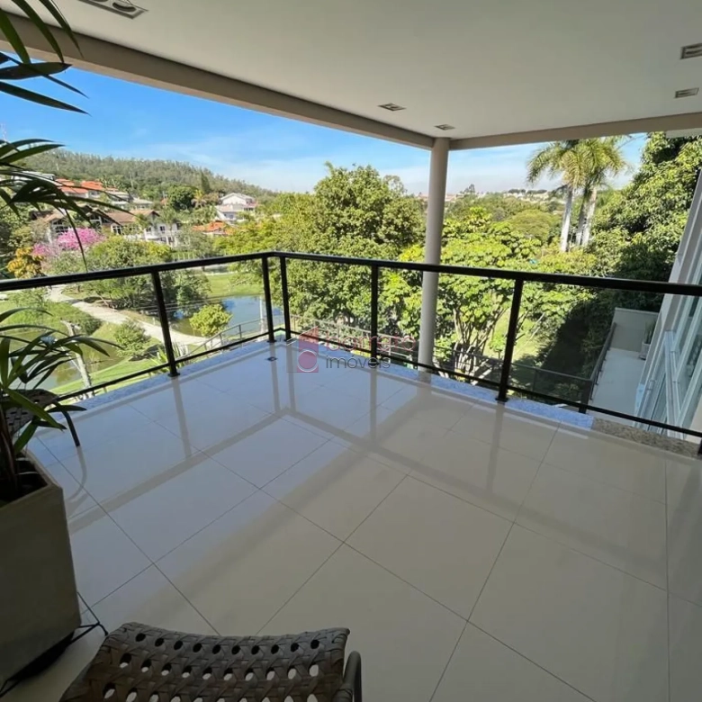 CASA À VENDA NO CONDOMÍNIO ESTÂNCIA MARAMBAIA EM VINHEDO/SP