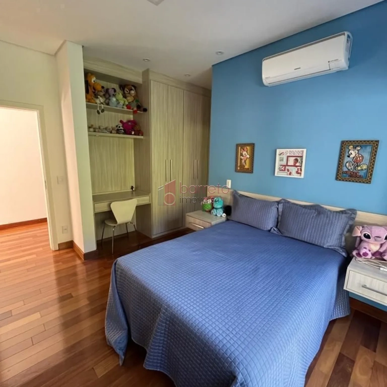 CASA À VENDA NO CONDOMÍNIO ESTÂNCIA MARAMBAIA EM VINHEDO/SP