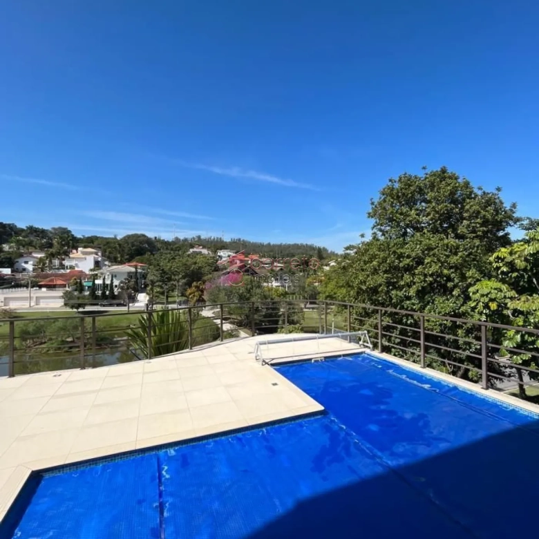 CASA À VENDA NO CONDOMÍNIO ESTÂNCIA MARAMBAIA EM VINHEDO/SP