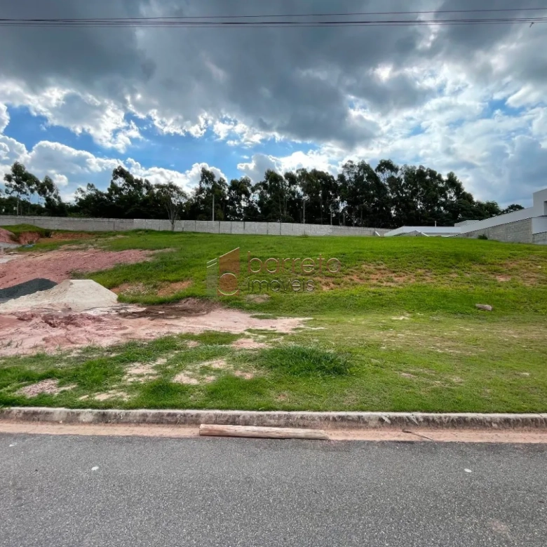 TERRENO À VENDA NO CONDOMÍNIO VILLA D`ORO EM VINHEDO/SP