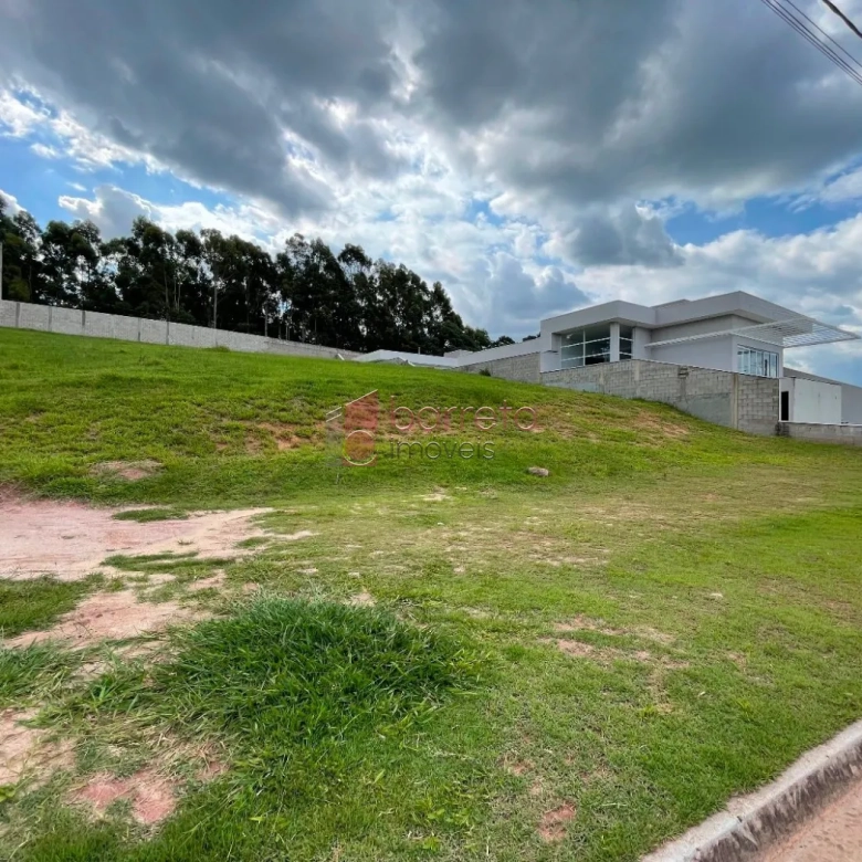 TERRENO À VENDA NO CONDOMÍNIO VILLA D`ORO EM VINHEDO/SP