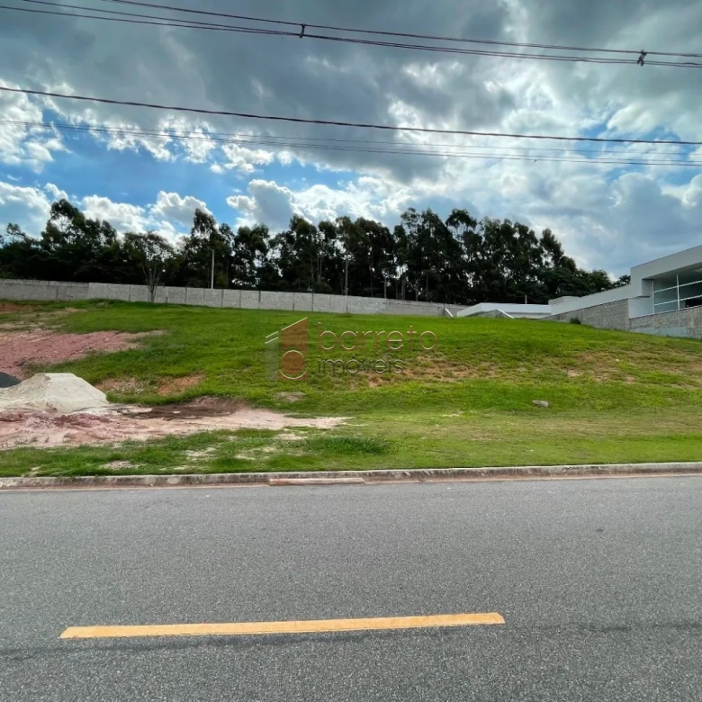 TERRENO À VENDA NO CONDOMÍNIO VILLA D`ORO EM VINHEDO/SP