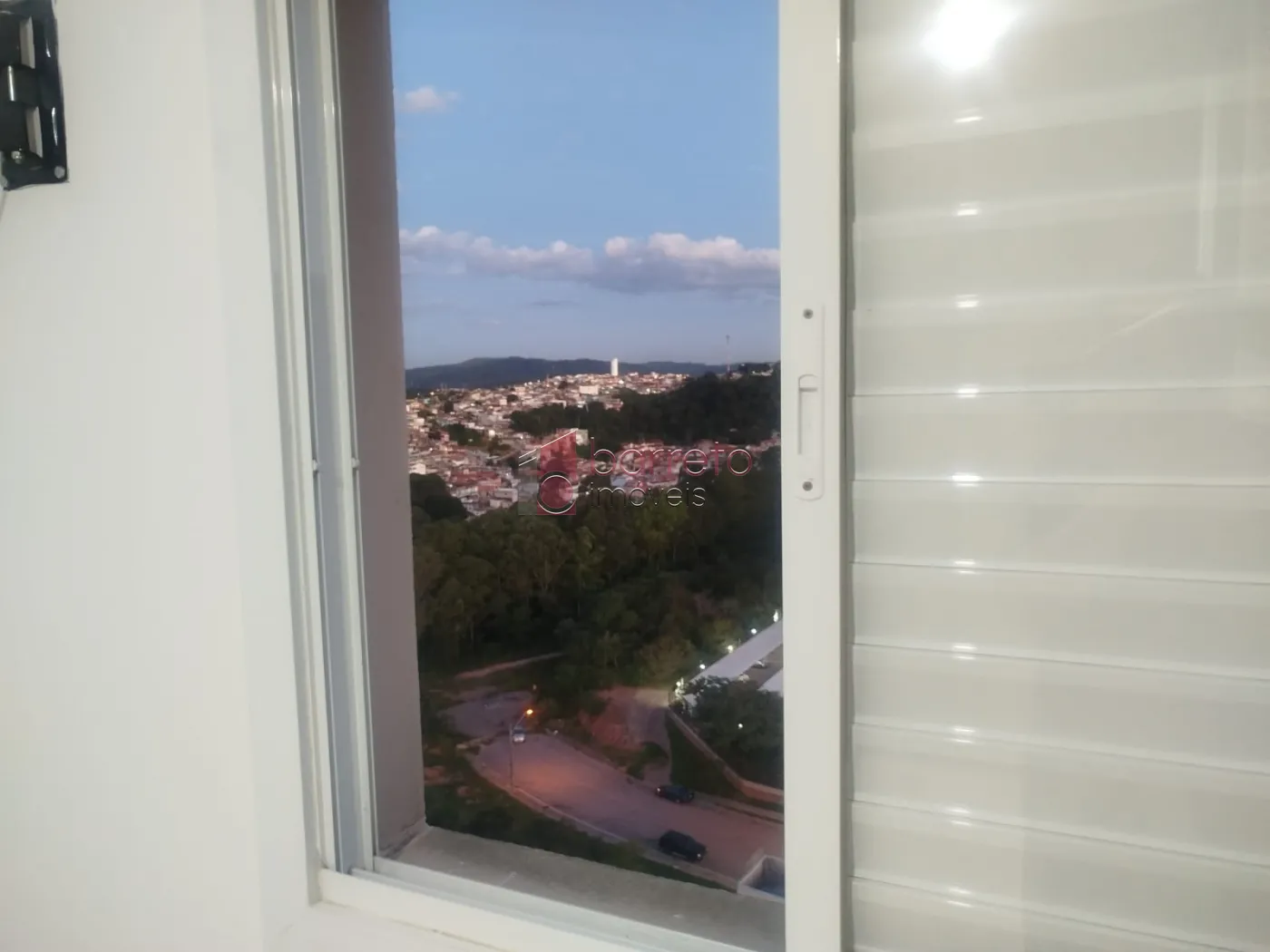 APARTAMENTO À VENDA NO CONDOMÍNIO AZALÉIA NO BAIRRO CIDADE JARDIM EM JUNDIAÍ/SP