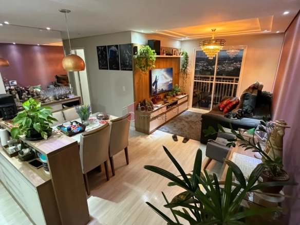 APARTAMENTO MOBILIADO À VENDA NO CONDOMÍNIO MORADA DOS PINHEIROS EM VÁRZEA PAULISTA/SP