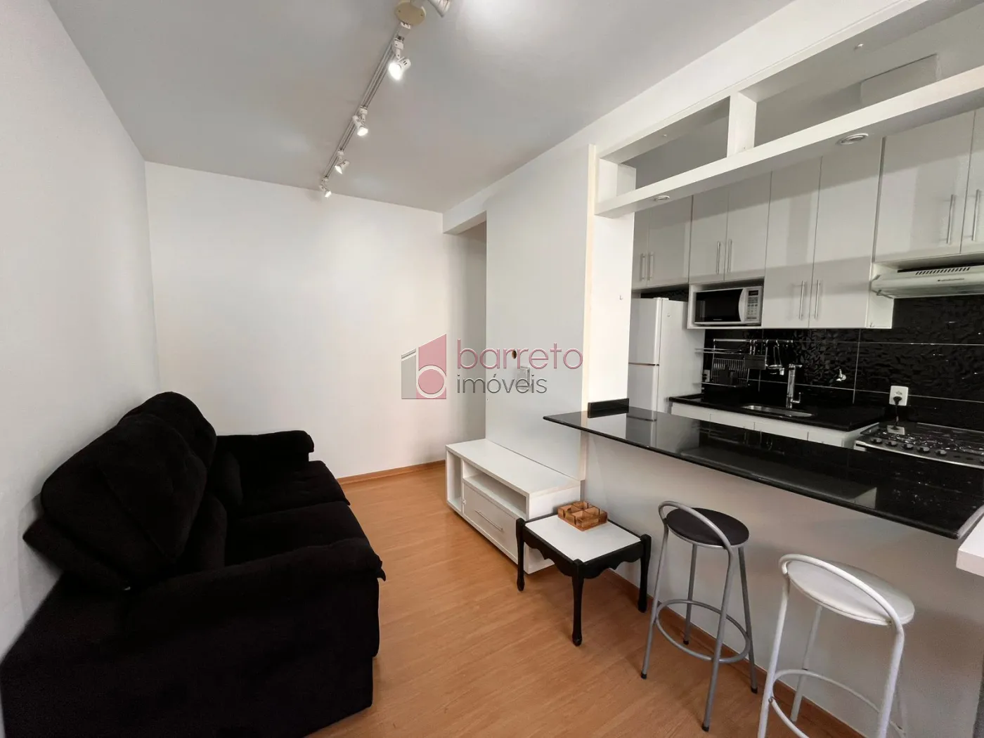APARTAMENTO SEMI MOBILIADO PARA LOCAÇÃO OU VENDA NO CONDOMÍNIO RESERVA DO JAPI – CRISANTEMOS – JUNDIAÍ/SP