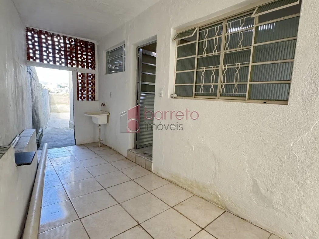 1050