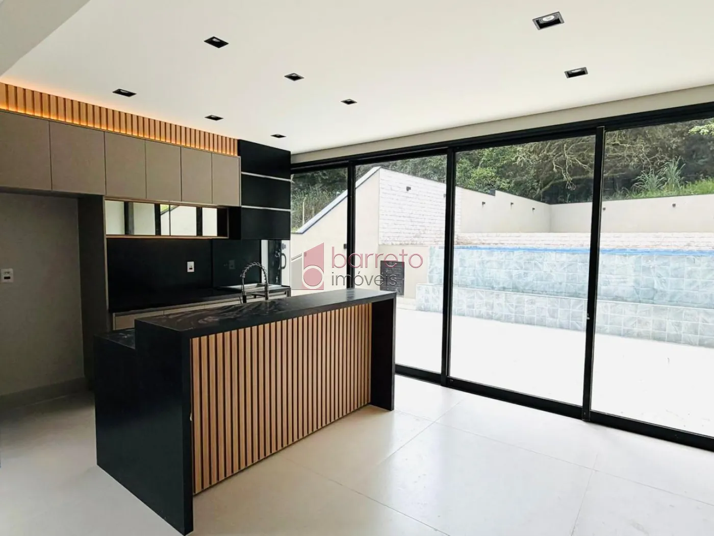 CASA À VENDA NO CONDOMÍNIO RESERVA JATOBÁS EM LOUVEIRA/SP