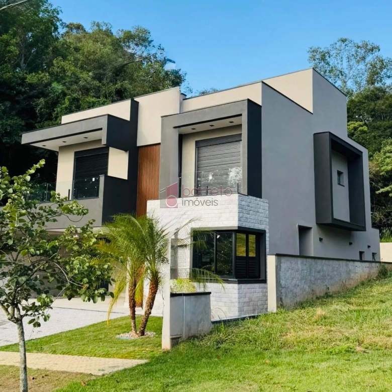 CASA À VENDA NO CONDOMÍNIO RESERVA JATOBÁS EM LOUVEIRA/SP