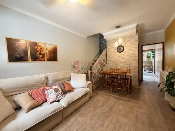 CASA À VENDA NO CONDOMÍNIO VILA RUBI EM JUNDIAÍ/SP