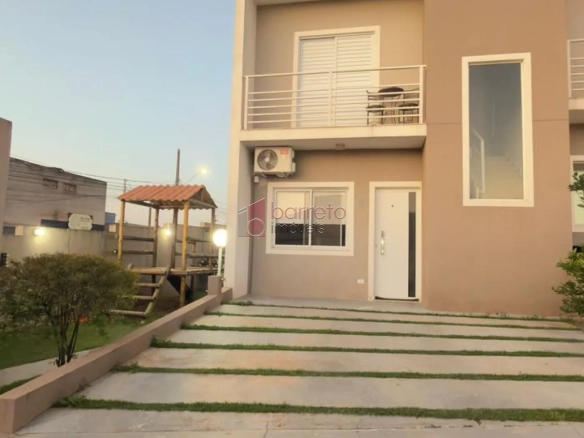 CASA COM 02 SUÍTES À VENDA NO RESERVA DOS MANACÁS – BAIRRO NOVA TRIESTE EM JARINU/SP