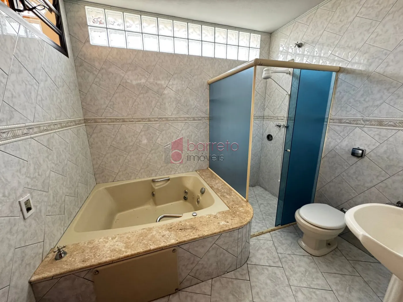 CASA COM EDÍCULA PARA LOCAÇÃO E VENDA NA VILA RAMI – JUNDIAÍ/SP
