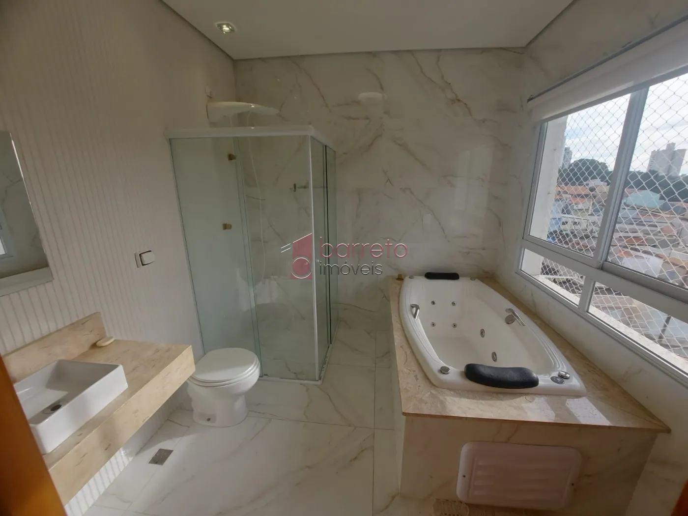 CASA COM PISCINA À VENDA NO RESIDENCIAL NOVE DE JULHO EM JUNDIAÍ/SP