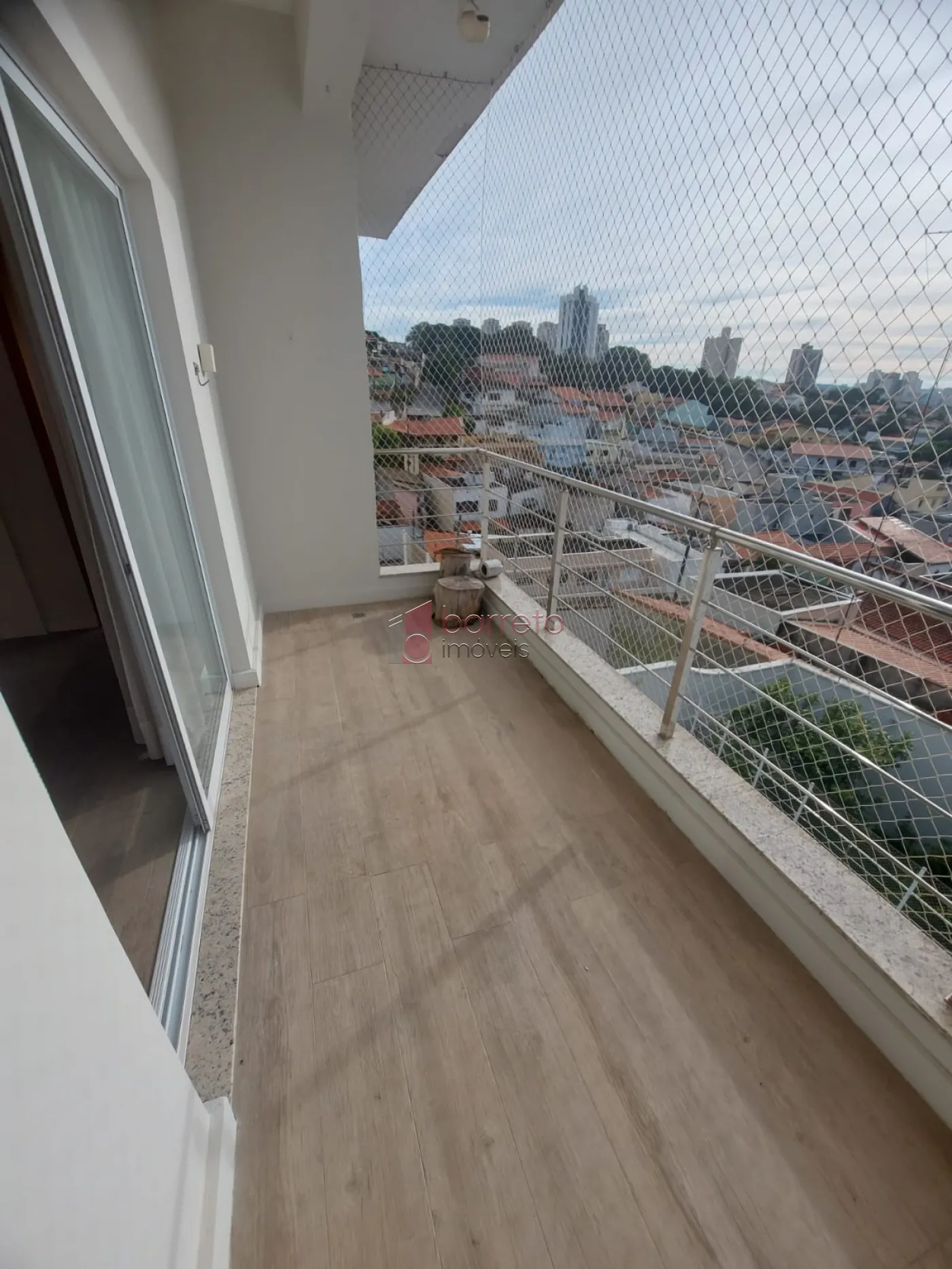CASA COM PISCINA À VENDA NO RESIDENCIAL NOVE DE JULHO EM JUNDIAÍ/SP