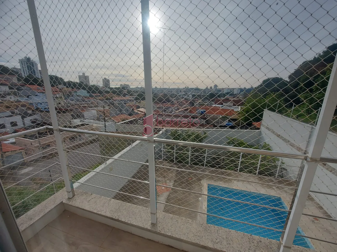 CASA COM PISCINA À VENDA NO RESIDENCIAL NOVE DE JULHO EM JUNDIAÍ/SP