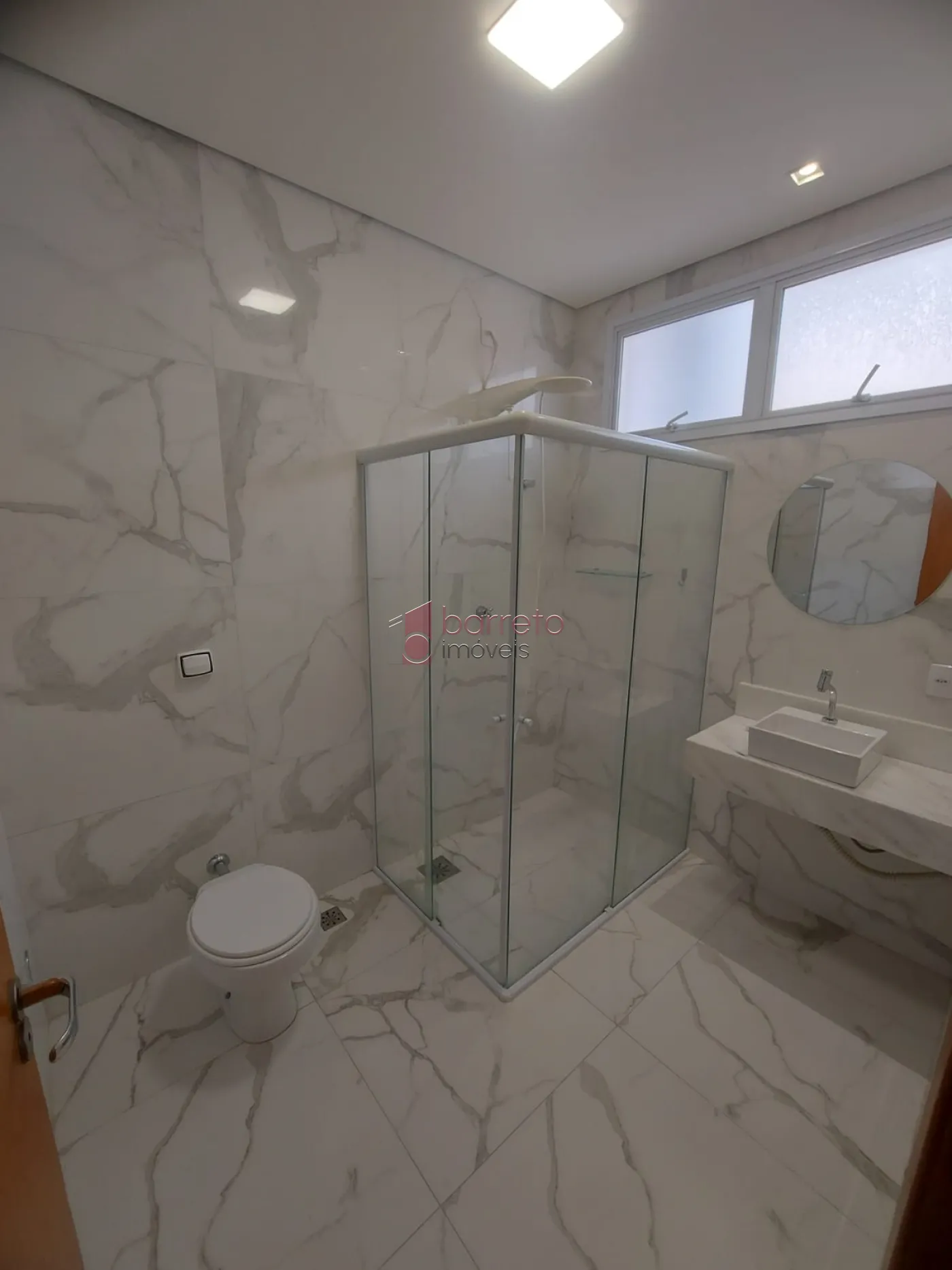 CASA COM PISCINA À VENDA NO RESIDENCIAL NOVE DE JULHO EM JUNDIAÍ/SP