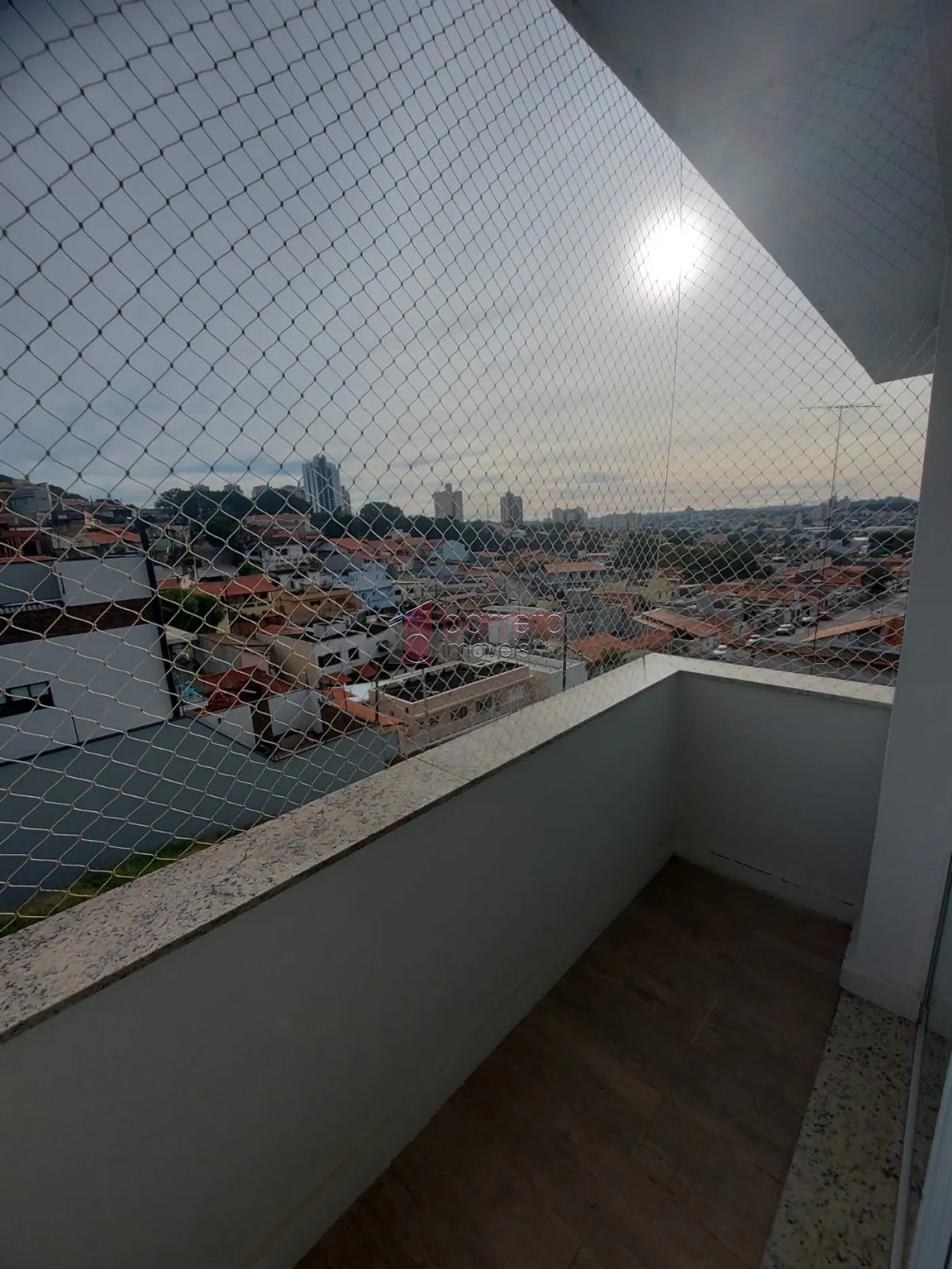 CASA COM PISCINA À VENDA NO RESIDENCIAL NOVE DE JULHO EM JUNDIAÍ/SP