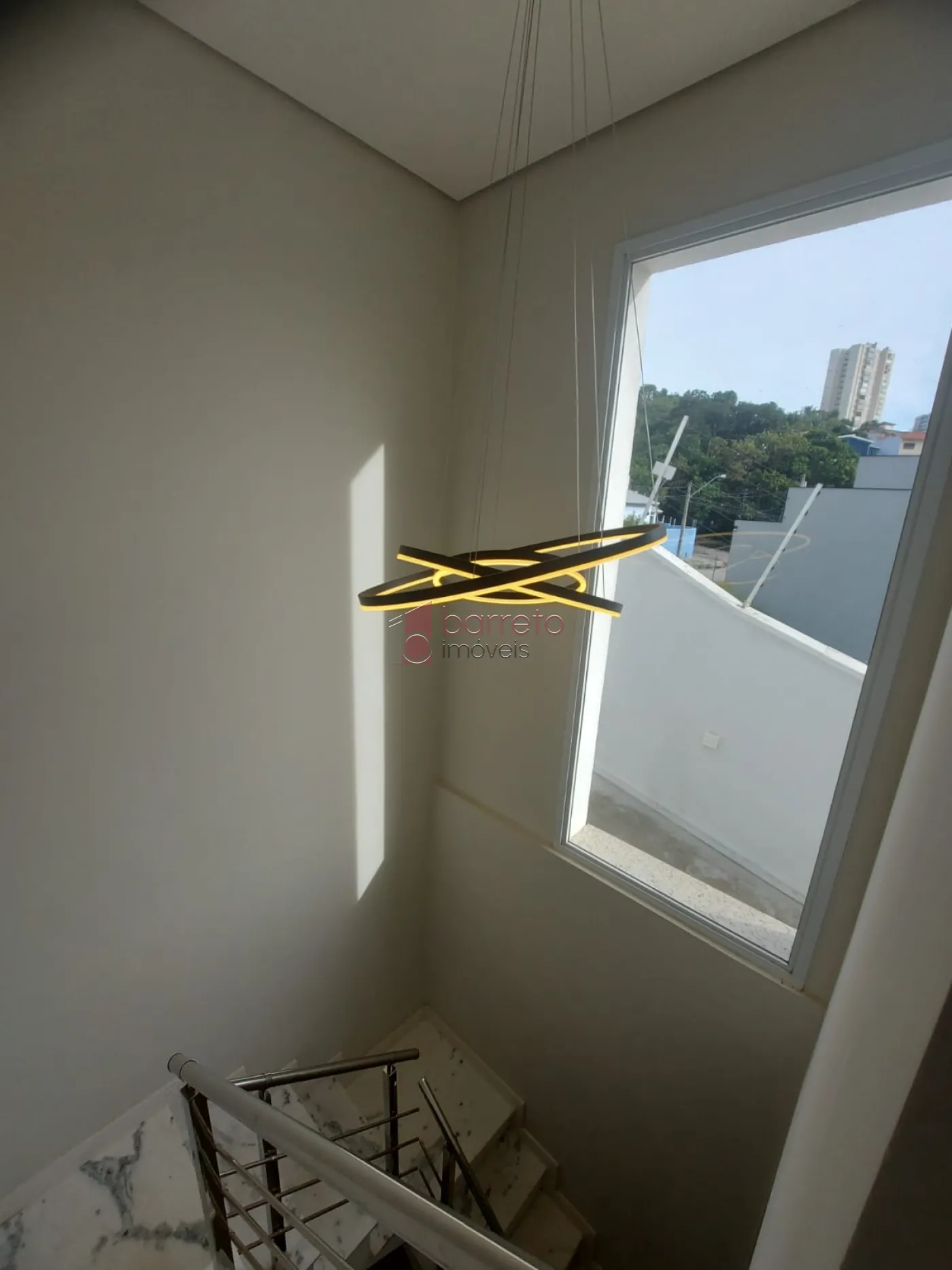 CASA COM PISCINA À VENDA NO RESIDENCIAL NOVE DE JULHO EM JUNDIAÍ/SP