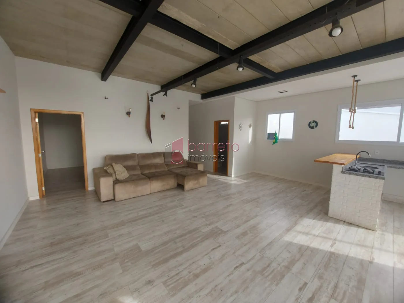 CASA COM PISCINA À VENDA NO RESIDENCIAL NOVE DE JULHO EM JUNDIAÍ/SP
