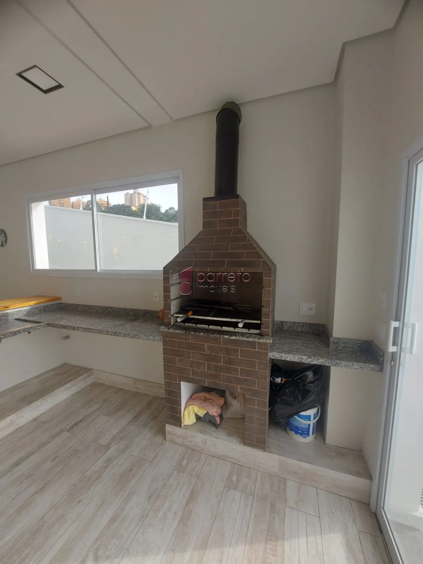 CASA COM PISCINA À VENDA NO RESIDENCIAL NOVE DE JULHO EM JUNDIAÍ/SP